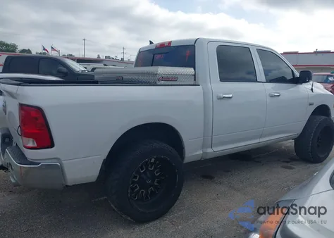 2015 Ram 1500 Lone Star z USA, uszkodzony, nr VIN 1C6RR6LT7FS523025